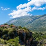 Nivica-Canyon-Bujtina-mbi-kanion